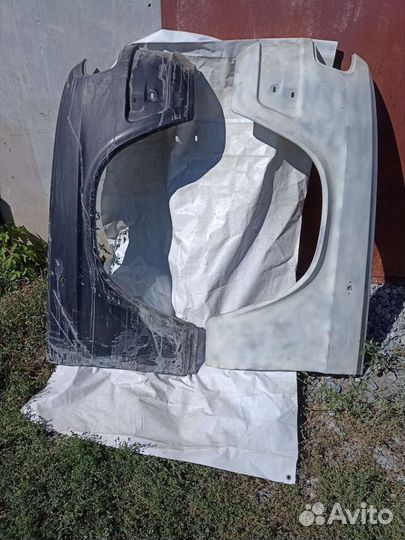 Крылья передние Волга