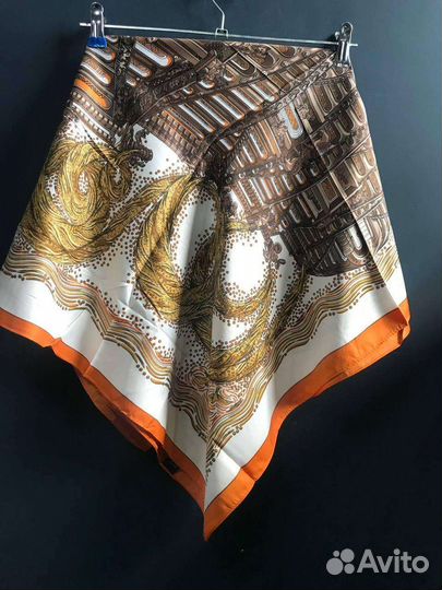 Головной убор платок