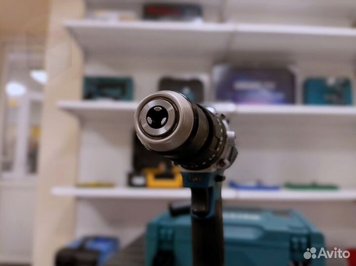 Аккумуляторный шуруповерт Makita