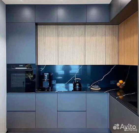 Кухонный гарнитур на заказ от фабрики