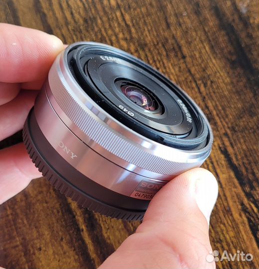 Объектив Sony E 16mm f/2.8 E (SEL-16F28)