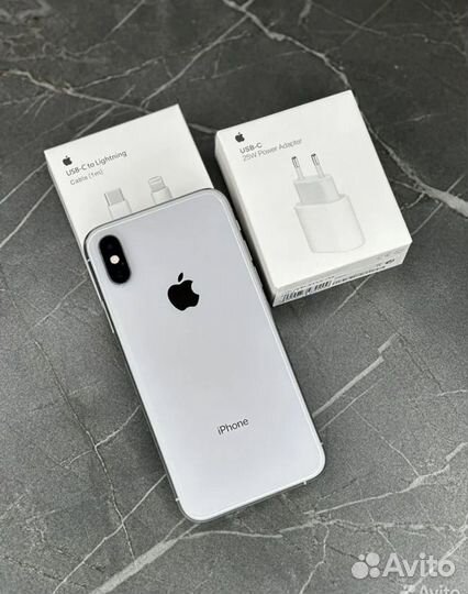 iPhone Xs, 64 ГБ