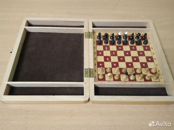 Шахматы дорожные из дерева