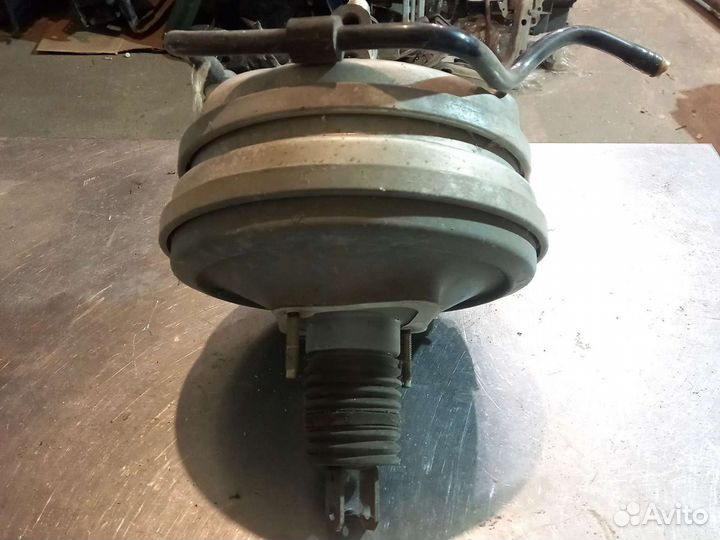 Вакуумный усилитель тормозов Mercedes W220