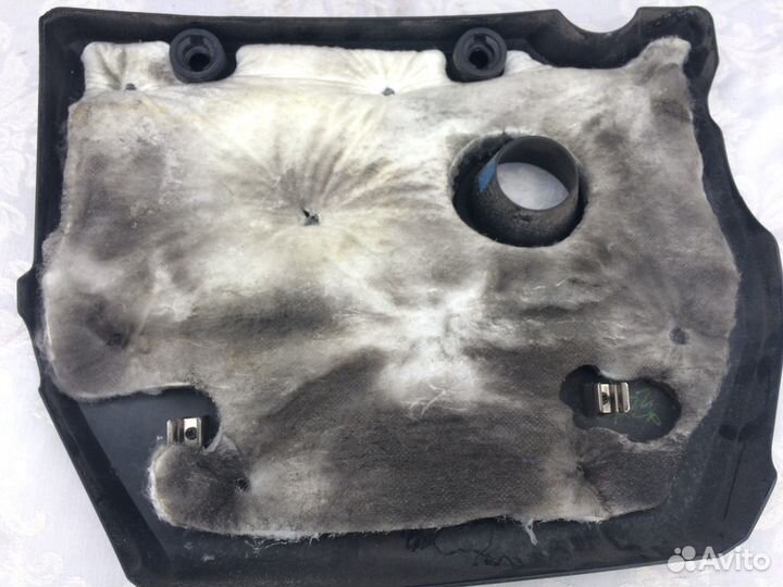 Накладка на двигатель Мазда 3 вк Mazda 3 BK