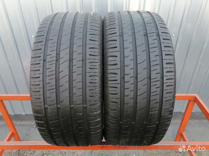 Barum Bravuris 3HM 235/45 R17 94Y