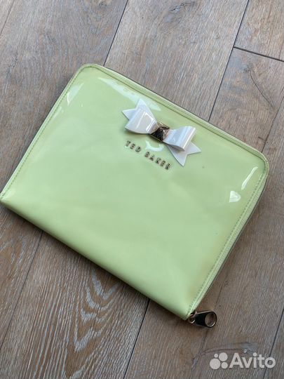 Клач женский / папка Ted Baker