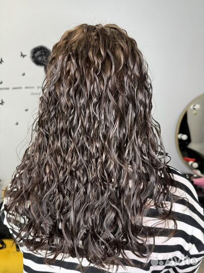 Биозавивка волос, прикорневой объем