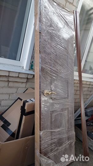 Дверь межкомнатная 600 с коробкой. Новая