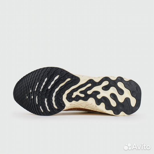 Кроссовки Nike React Infinity Run Fk 3 Prm Beige