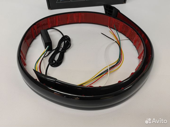 Светодиодный спойлер 130 см черный глянец