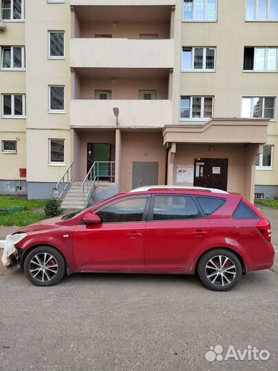 Kia Ceed 1.6 AT, 2008, битый, 212 500 км