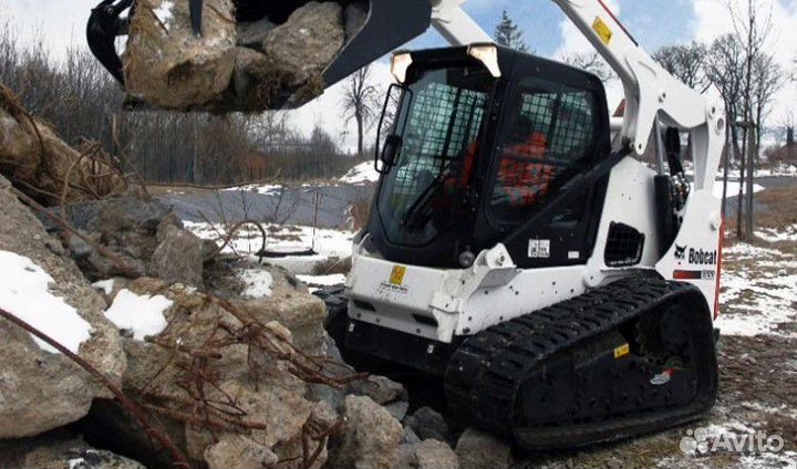 Стекло лобовое на Мини-погрузчик Bobcat T650/T650H