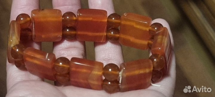 Браслет из сердолика