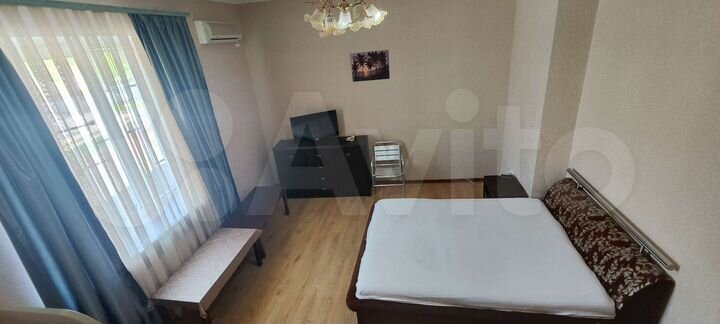 2-к. квартира, 70 м², 2/2 эт.