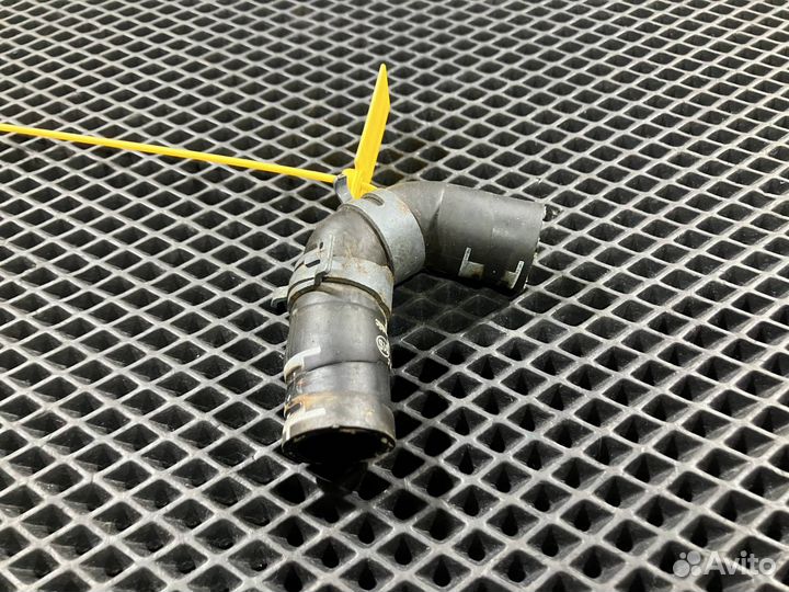 Патрубок (трубопровод, шланг) Audi A6 4G/C7 рест