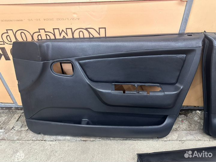 Обшивки дверей на daewoo нексию