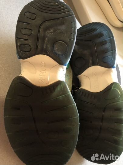 Кроссовки Zara