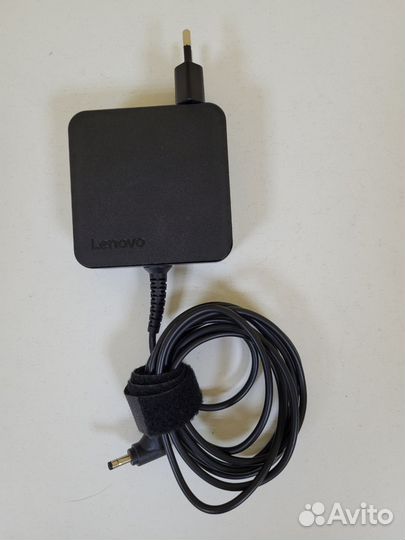 Блок питания для ноутбуков Lenovo размер 4.0*1.7 m