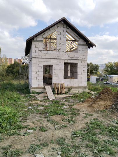 Дом 100 м² на участке 4 сот.