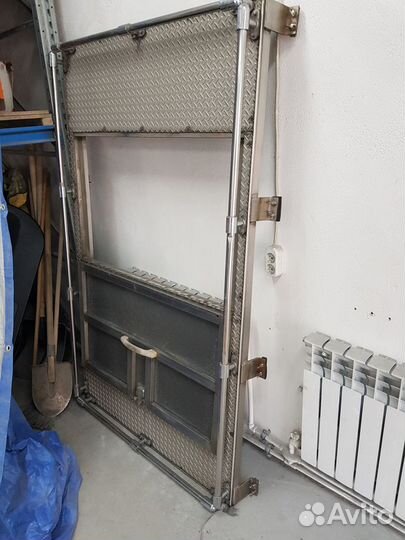 Багажник на крышу лестница Toyota Noah Voxy Esquir