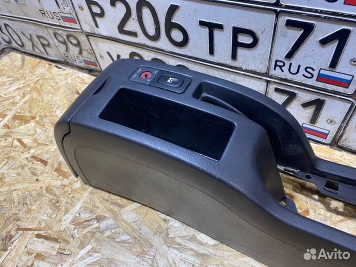 Центральная консоль Peugeot 307 SW 2004