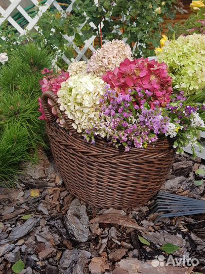 Корзинка-Кашпо из ротанга с ручками и косичкой