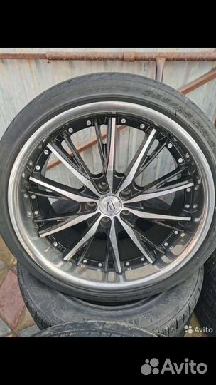 Красивые разноширокие диски R20