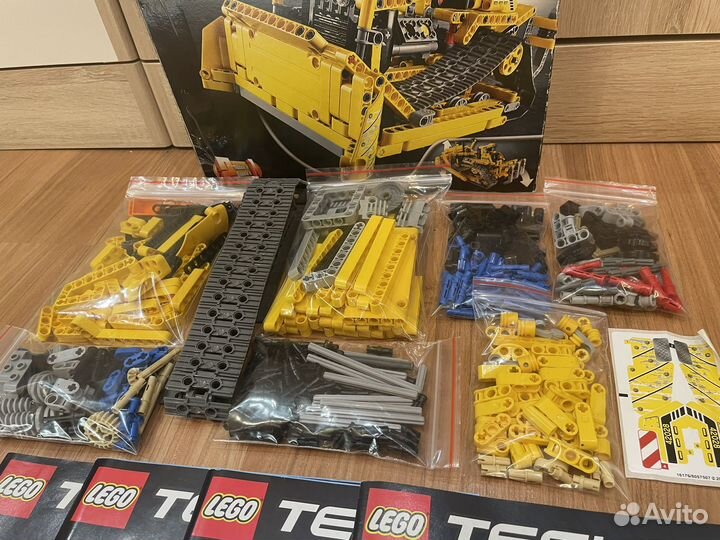 Lego technic 42028 Бульдозер