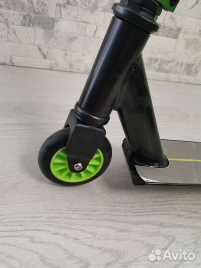Трюковой самокат новый