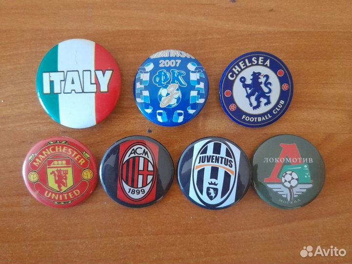 Футбольные значки. Рубин, Зенит, Крылья советов