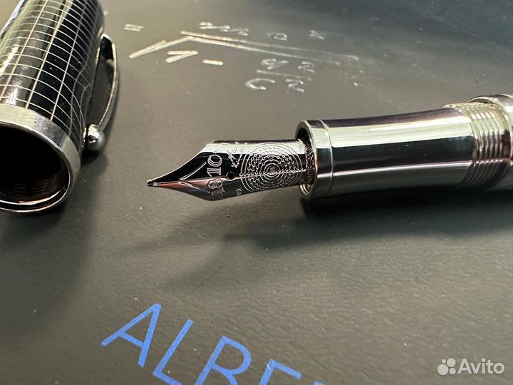 Montblanc перьевая ручка