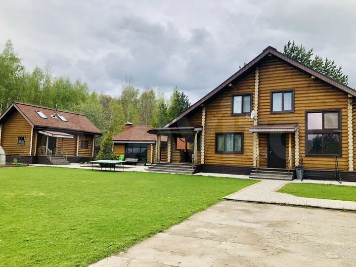 Дом 165 м² на участке 15 сот.