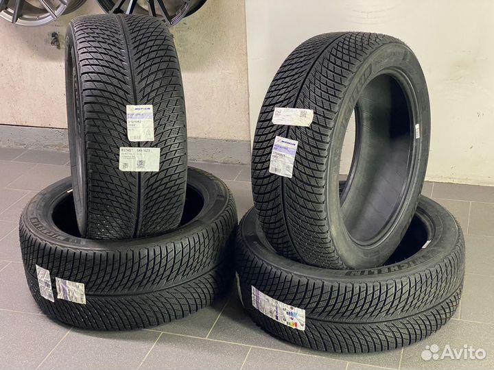 Michelin Pilot Alpin 5 SUV 275/45 R21 и 315/40 R21 115V