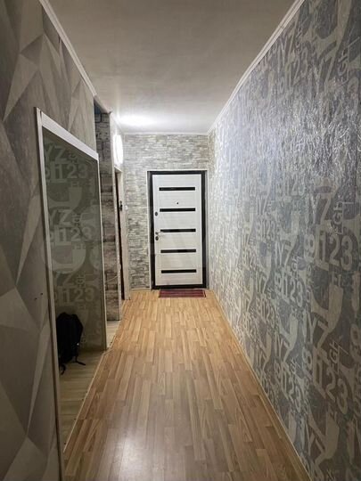 3-к. квартира, 74 м², 1/9 эт.