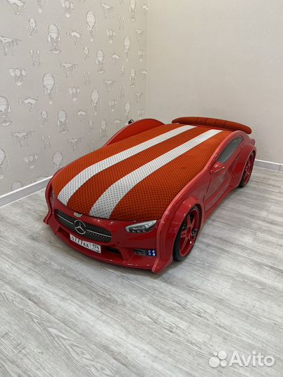 Детская кровать машина с подсветкой