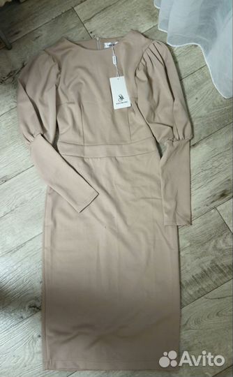 Платье из плотного французского трикотажа