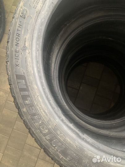 Michelin X-Ice North 4 245/45 R19