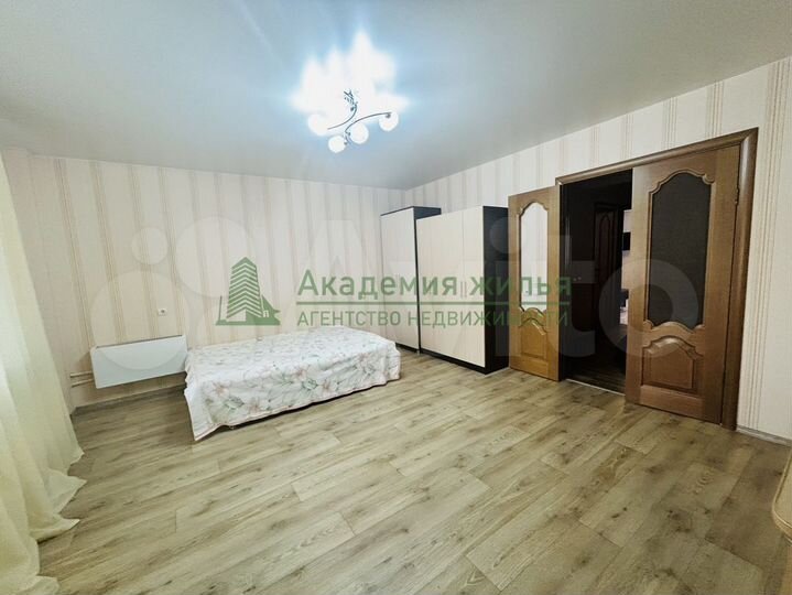 2-к. квартира, 55 м², 4/6 эт.