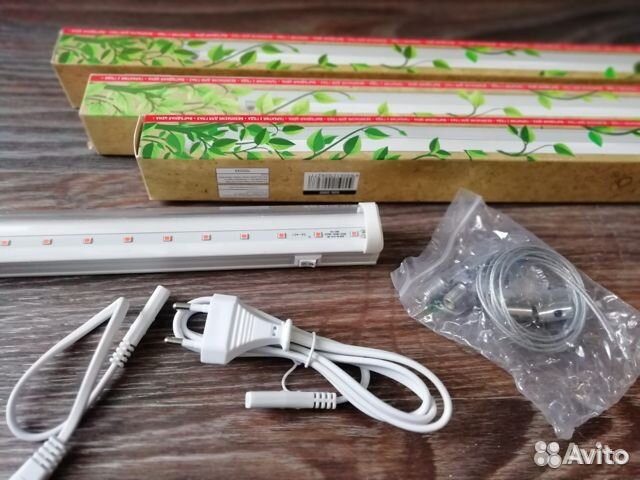 Фитосветильники 570 мм. 10 Вт. Новые