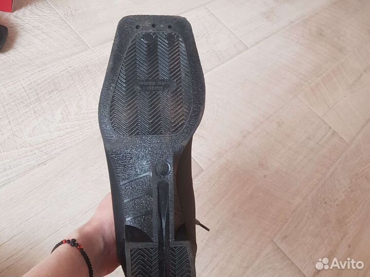 Лыжные ботинки