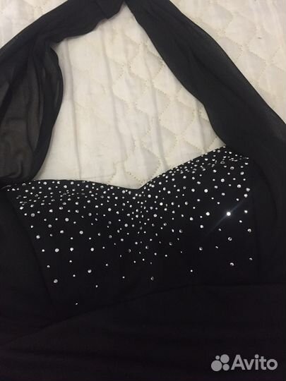 Платье вечернее