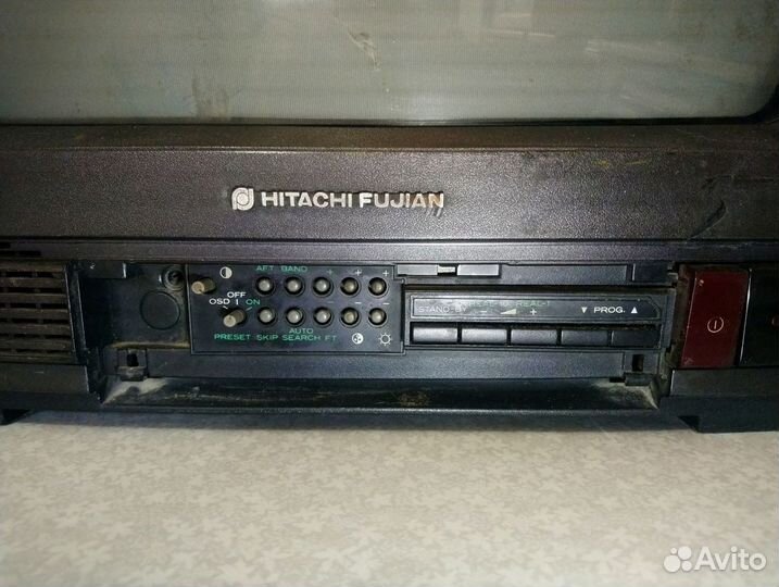 Телевизор 14 дюймов (37 см) Hitachi