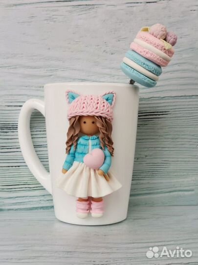 Кружечка с декором из полимерной глины от