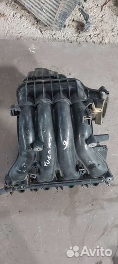 Впускной коллектор на Mitsubishi