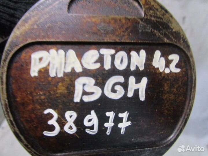 Поршень с шатуном VW Phaeton 2002-2016 (4.2 V8 BGH