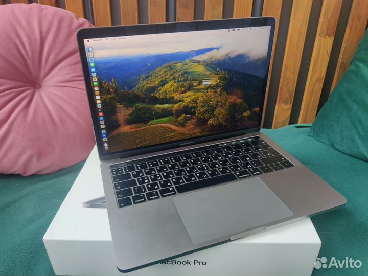 MacBook Pro 13 512гб, Core i5, 2.4ггц, RAM 8гб