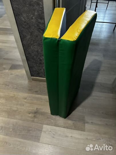 Мат гимнастический складной