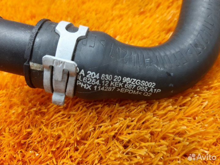 Патрубок системы охлаждения Mercedes-Benz C-Class