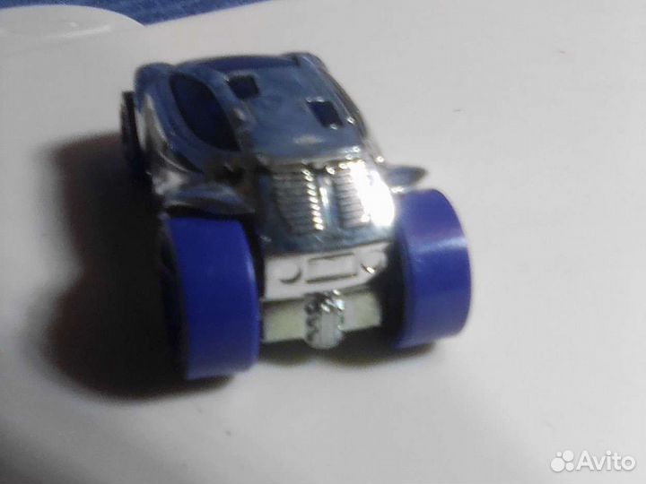 Hotwheels гоночная машинка в коллекцию